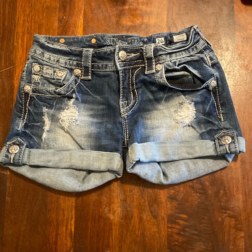 Miss Me Shorts Size 26